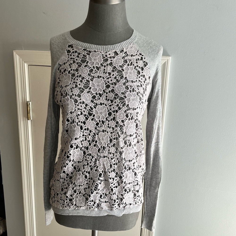 Gray sweater with beautiful cutout floral design